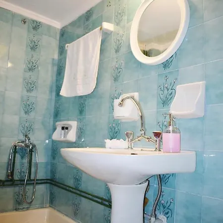 βeachfront Apartment, Next To Chania Center & Old Harbor! Hriszí Aktí Haniá