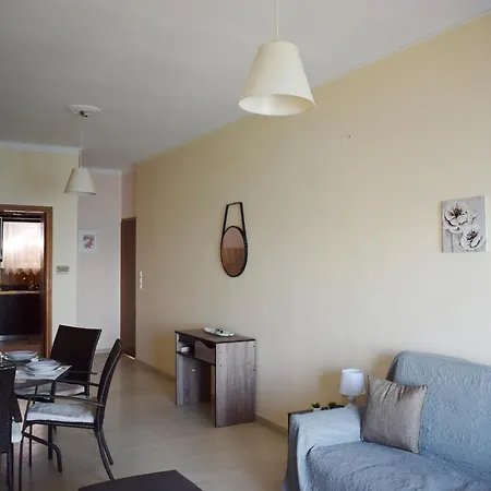 βeachfront Apartment, Next To Chania Center & Old Harbor! * Ханья