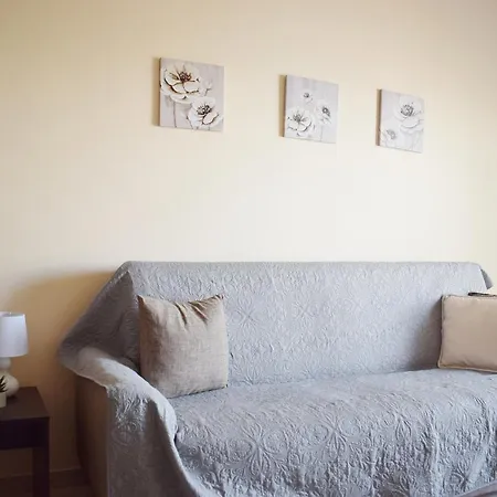 Lejlighed βeachfront Apartment, Next To Chania Center & Old Harbor! Chania (Crete)